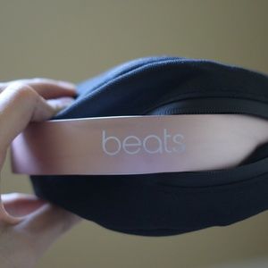 Beats Solo 3 Rose Gold